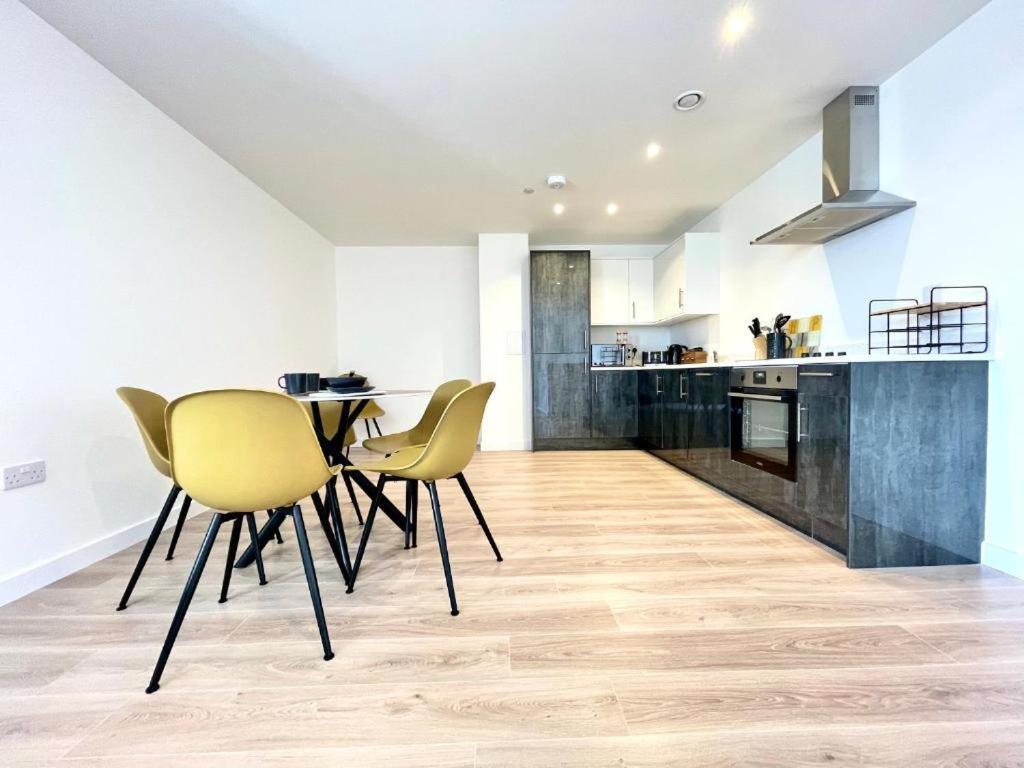 Bayard Plaza Penthouse Apartments Peterborough Kültér fotó