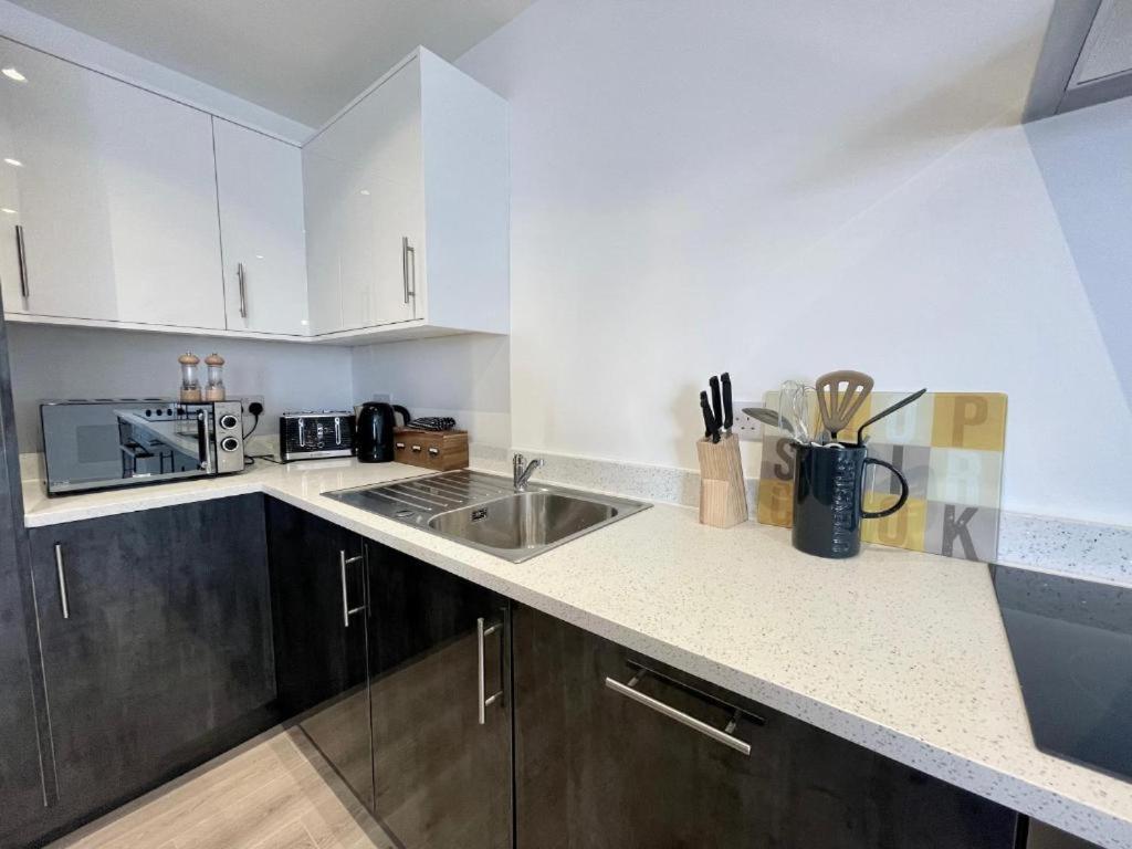 Bayard Plaza Penthouse Apartments Peterborough Kültér fotó